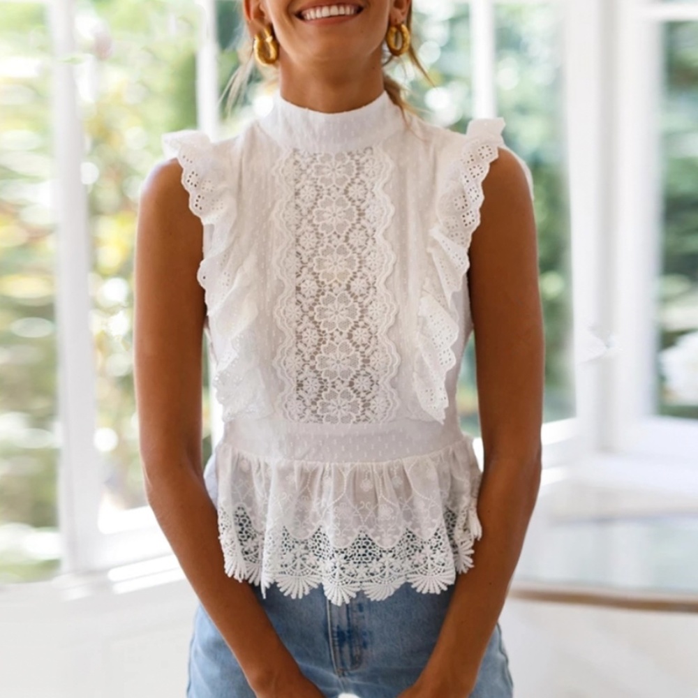 Lace Detailed Backless White Top - Picture 2 of 16